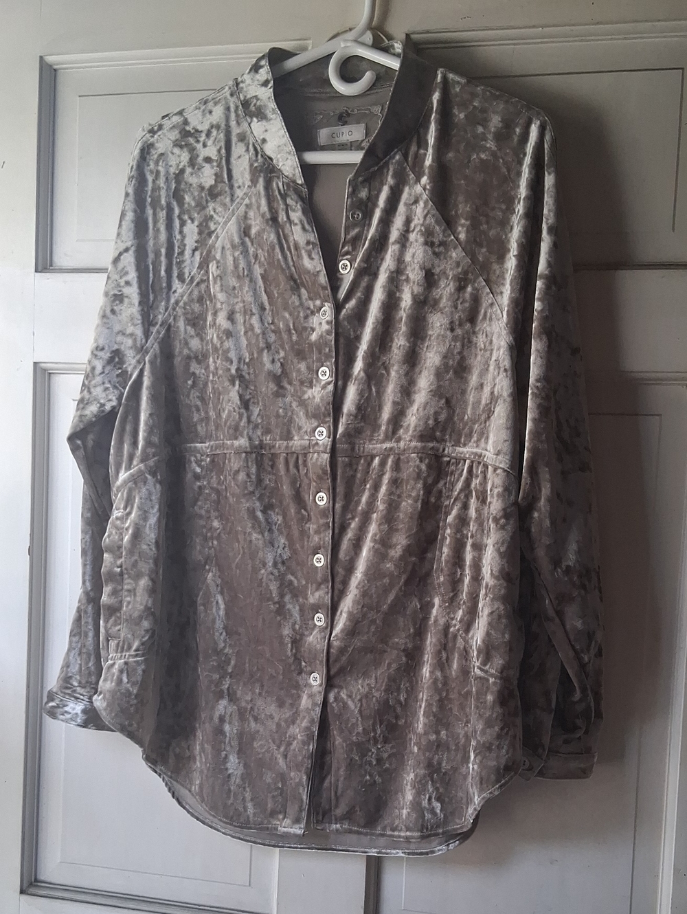 Cupio Womens Gray Crushed Velvet Shirt Medium Button Up